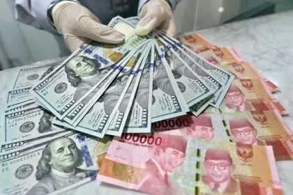 Rupiah Bertahan di Level Rp 16.000 Per Dolar AS, Di Bawah Bayang-bayang Kebijakan Suku Bunga BI dan The Fed