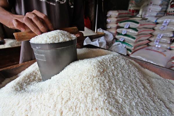 Kenaikan Harga Beras: Pemerintah Berencana Naikkan HET Premium dan Medium Bulan Depan