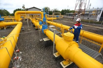 Gas Bumi Dorong Pertumbuhan Industri: Penggunaan Gas Regasifikasi LNG PT PGN Tembus 15 BBTUD
