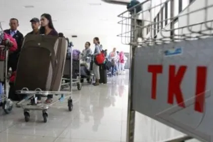Tenaga Kerja Indonesia: Pahlawan Devisa yang Menerangi Negeri dengan Jerih Payah dan Pengorbanan