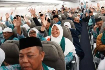 Penerbangan Haji Tertunda Karena Mesin Rusak, Kemenag ‘Semprot’ Garuda