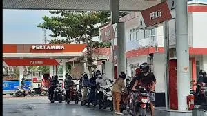 Harga Pertalite dan Solar Naik, Picu Pro dan Kontra