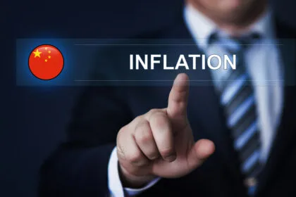 Inflasi China Naik Tipis, Harga Industri Terus Melemah: Pertanda Perlambatan Ekonomi?