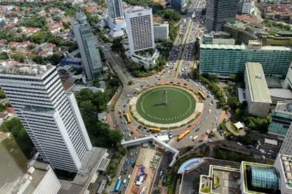 Tantangan Ekonomi Indonesia di 2024: Ketegangan Geopolitik, Pelemahan Ekonomi Global, dan Disrupsi Teknologi