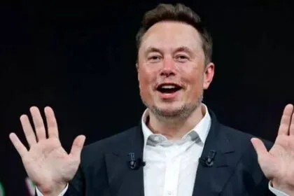 Elon Musk Digugat Pemegang Saham Tesla Atas Dugaan Insider Trading