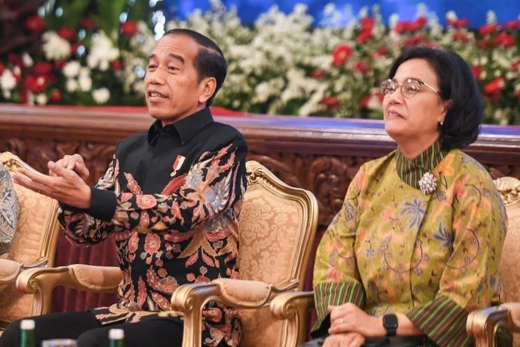 Rupiah Tertekan, Jokowi Panggil Sri Mulyani Cs Bahas Solusi!