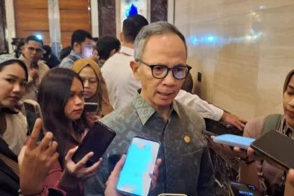 OJK Blokir 4.921 Rekening Bank Terkait Judi Online