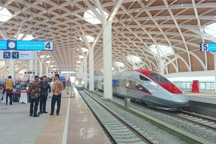 Ulang Tahun Jakarta! Nikmati Tarif Rp 1 untuk MRT, TransJakarta, dan LRT! (Ilustrasi)