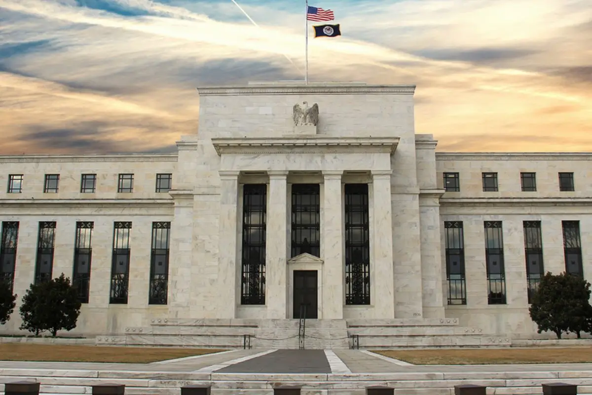 Bank Sentral Amerika Serikat Kembali Naikkan Suku Bunga: Upaya Tekan Inflasi dan Jaga Stabilitas Ekonomi (Ilustrasi)