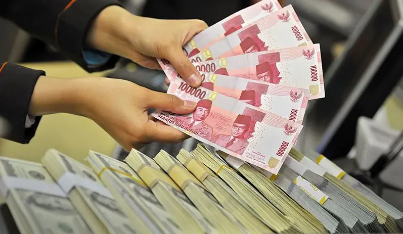 Rupiah Menguat di Awal Juli, Catat Rp16.364 per Dolar AS: Pertanda Pemulihan Ekonomi Indonesia? (Ilustrasi)