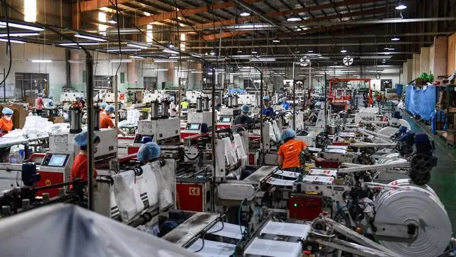 Intip Sumbangan Manufaktur ke Ekonomi RI: Benarkah Deindustrialisasi Mengintai? (Ilustrasi)