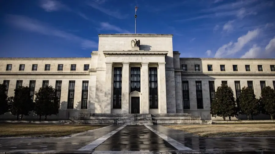 The Fed Siap Turunkan Suku Bunga di September 2024, Inflasi AS Diperkirakan Menurun (Ilustrasi)
