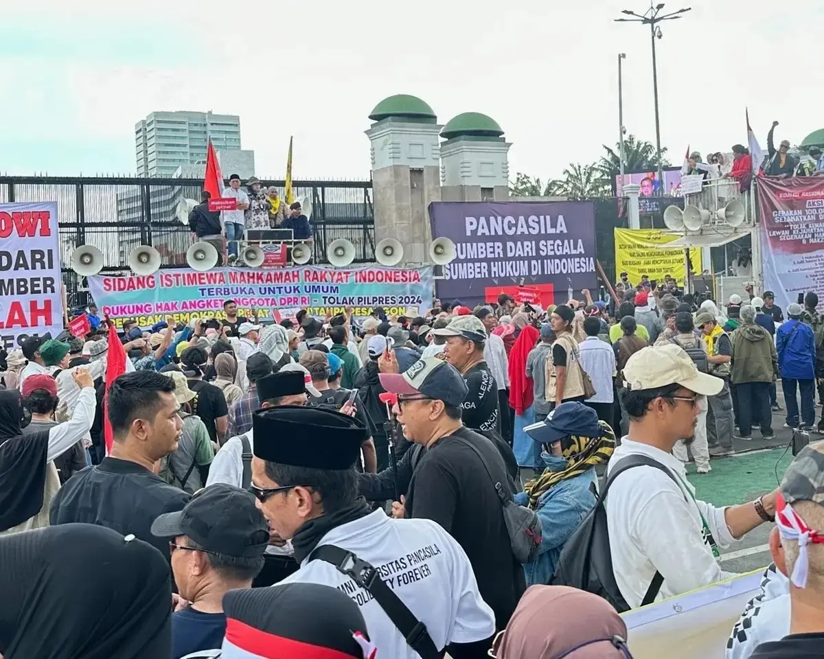 Ada Demo Darurat Indonesia, Begini Pengaruh Politik ke Pasar Saham (Ilustrasi)