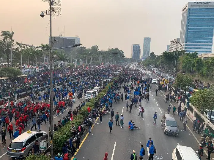 Tiga Gerbang Tol Ditutup Buntut Demo Revisi UU Pilkada di DPR (Ilustrasi)